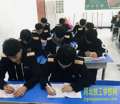 石家庄铁路职业技工学校怎么报升学班 招生学校